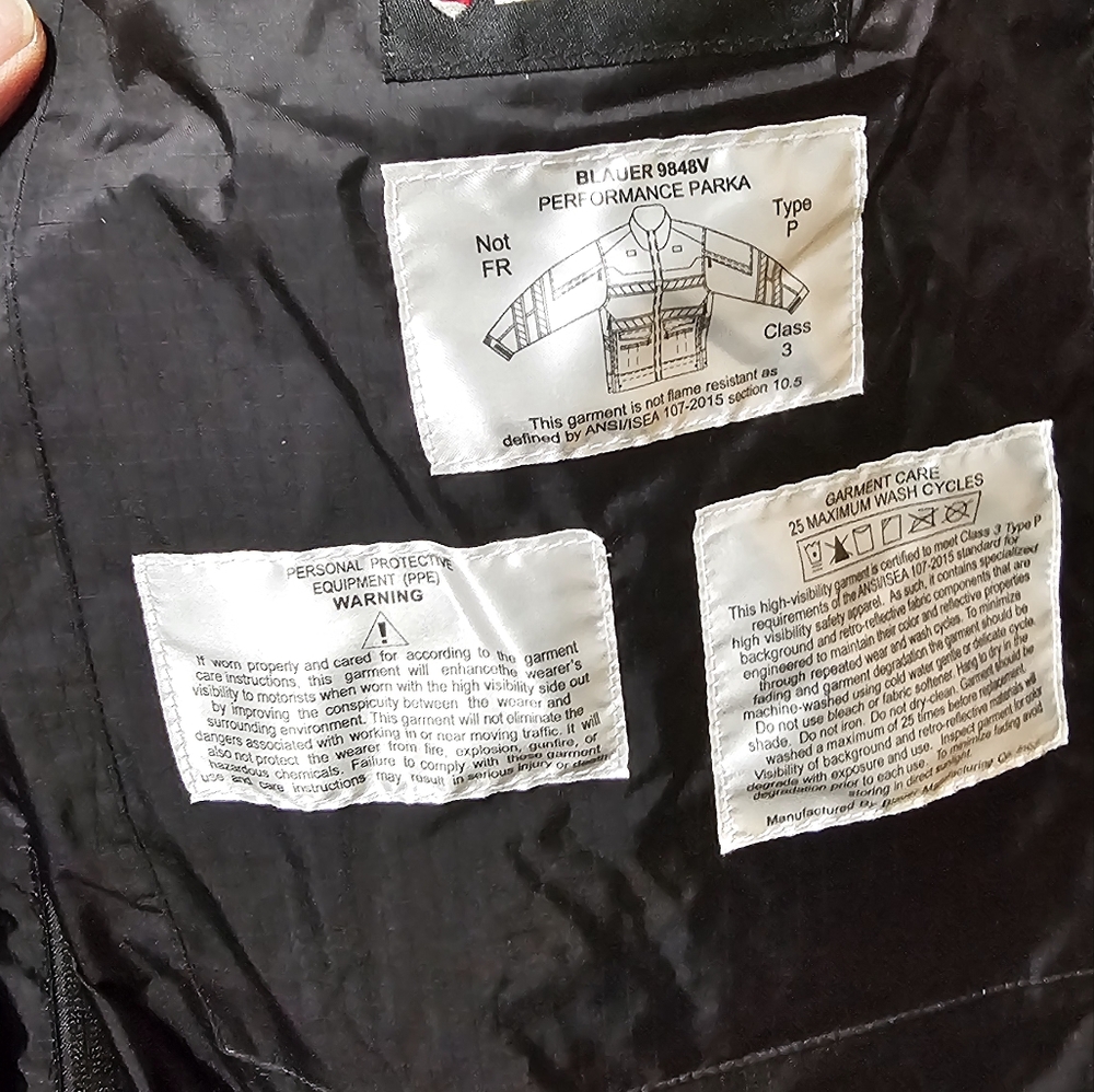 Large Jacket - Picture 8 of 8